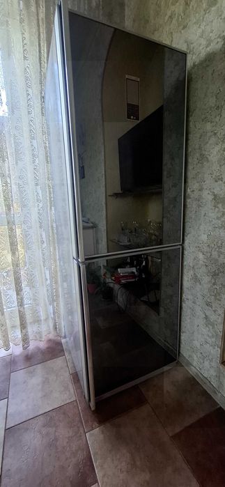 Холодильник двокамерний