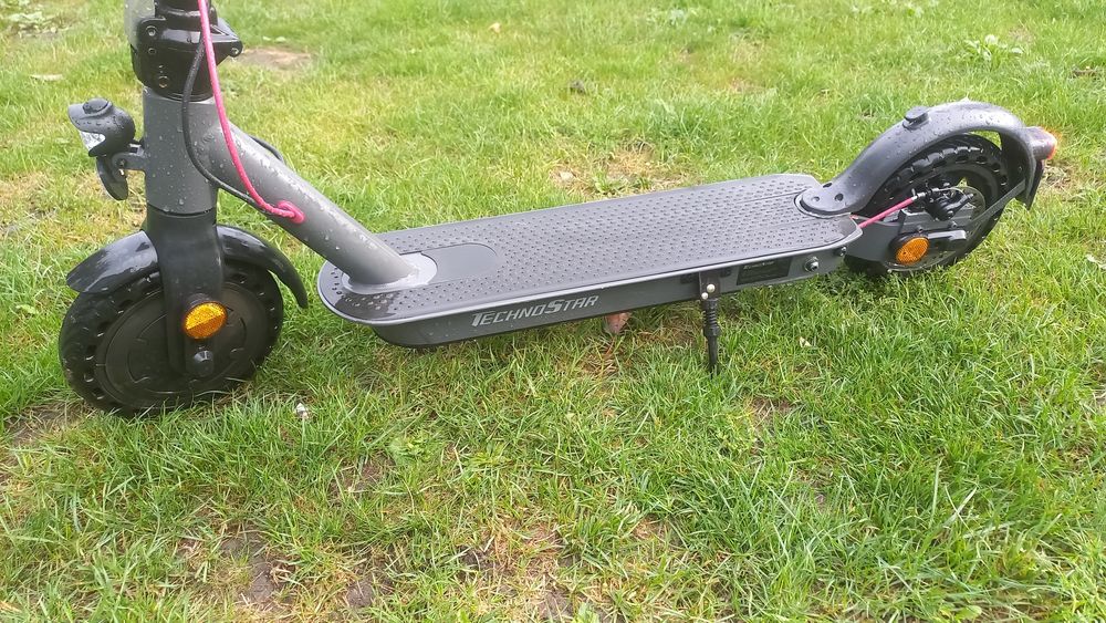 Самокат ТехноСтар 2019 рік в гарному робочому стані