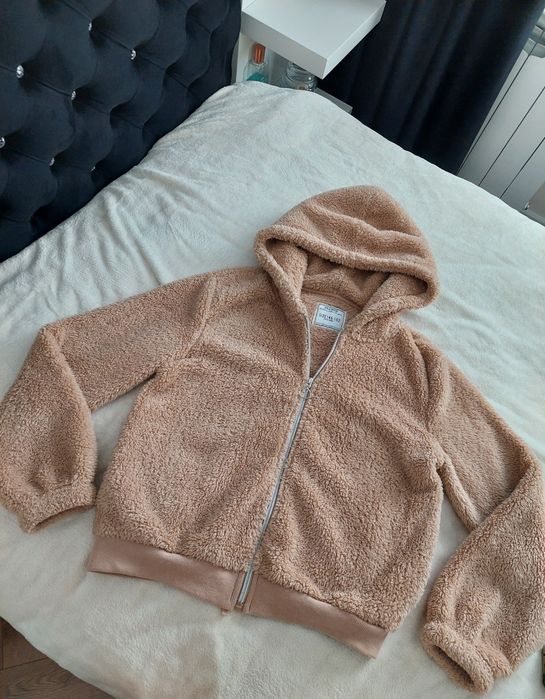Futrzana bluza z kapturem