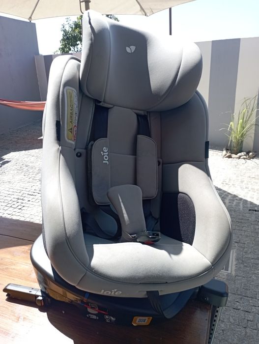 Cadeira auto giratória