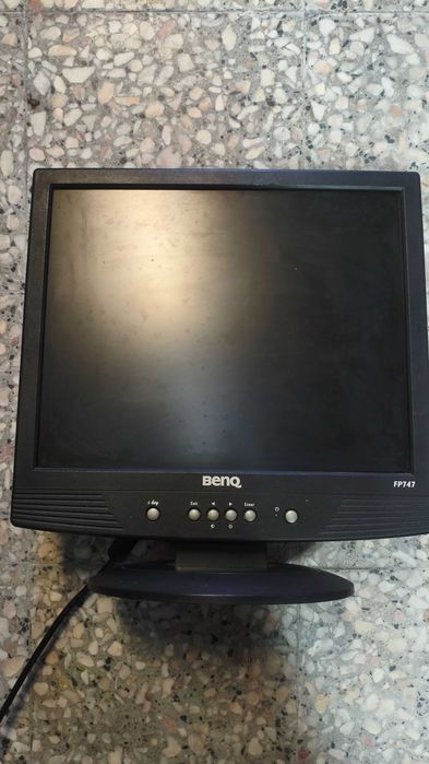 Monitor Benq FP747