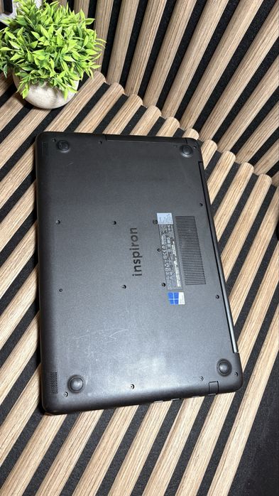 Продам Ноутбук Dell Inspiron 5567 — i7-7500U / 16 ГБ / SSD 256 ГБ / Radeon 4 ГБ