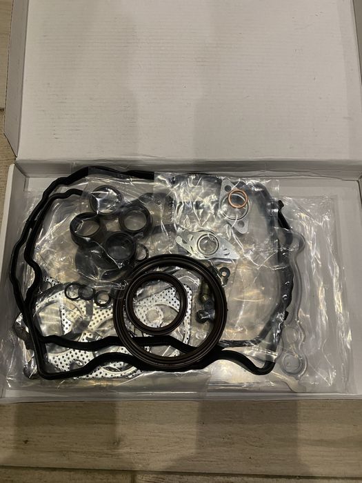 Ремкомплект двигуна subaru 2.0 л FB20