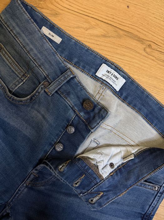 Spodnie dżinsowe męskie w dobrym stanie