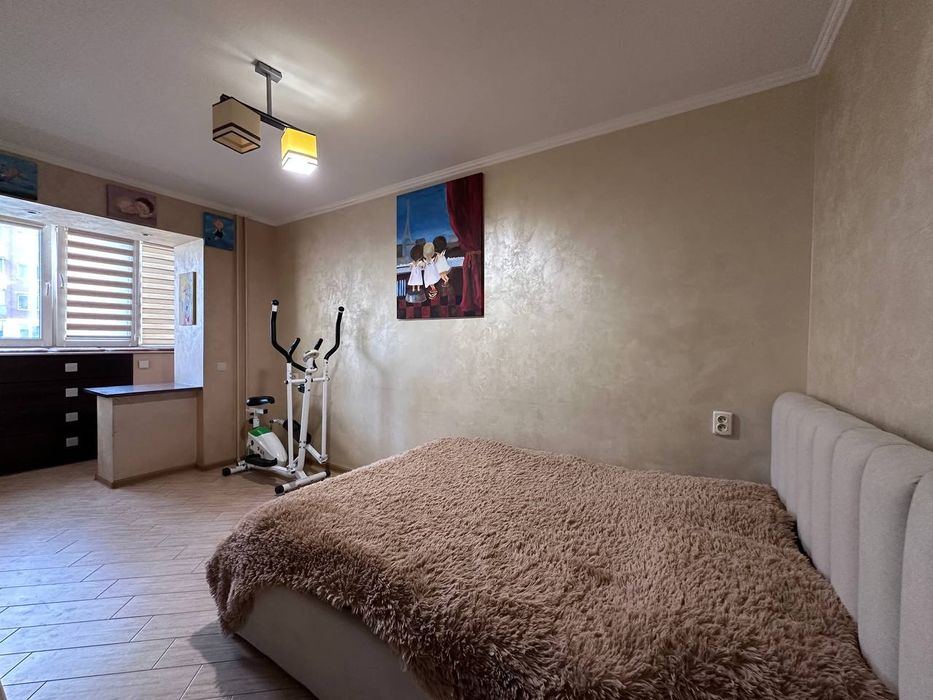 3-кімнатна квартира | 55-й мікрорайон | 2 поверх | цегляний будинок