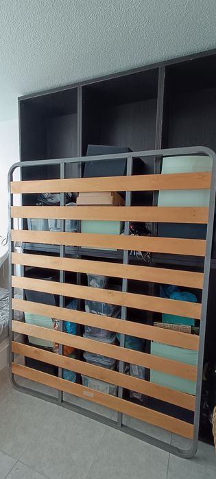 Ripas, Estrado de cama, 160x200 cm, semi novo, com pernas 30cm