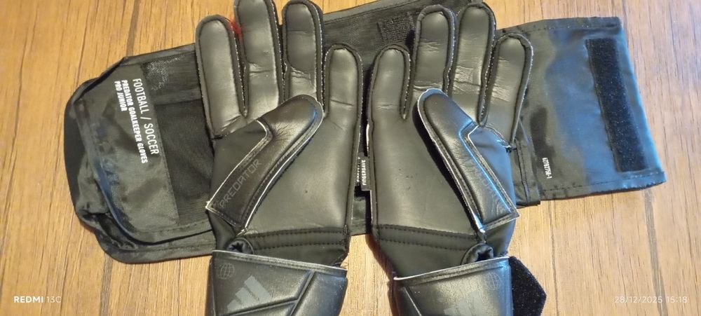 Luvas guarda redes e chuteiras criança