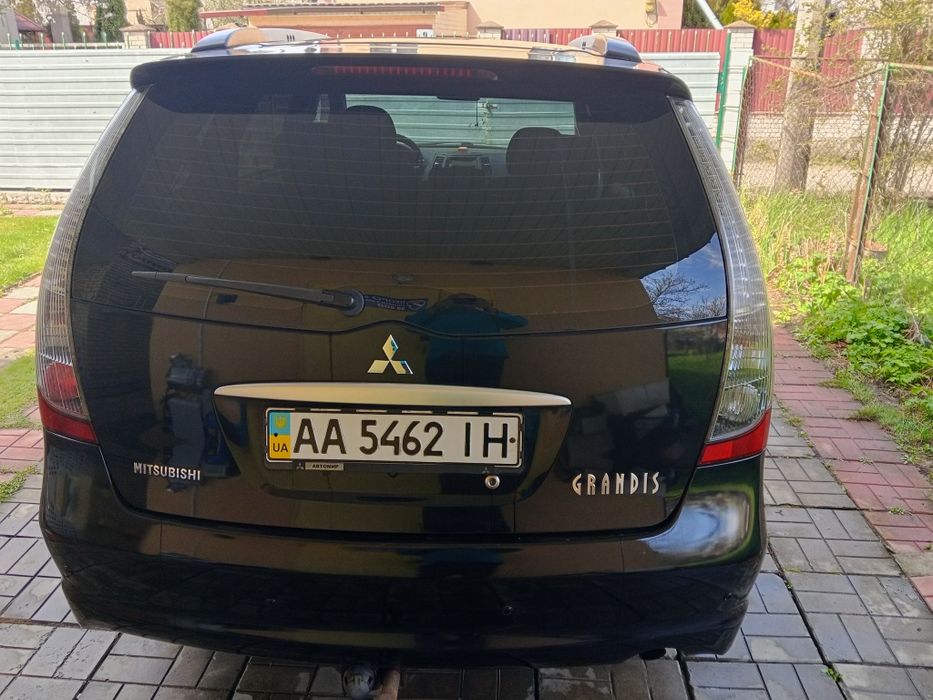 Продам авто Мицубиси грандис
