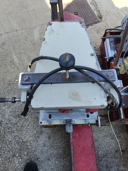 Máquina de Furar 2 brocas