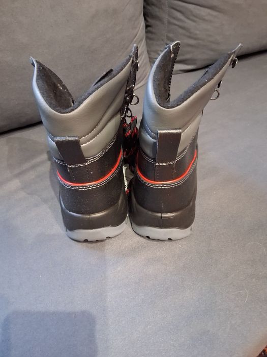 Nowe buty robocze męskie, rozmiar 42!