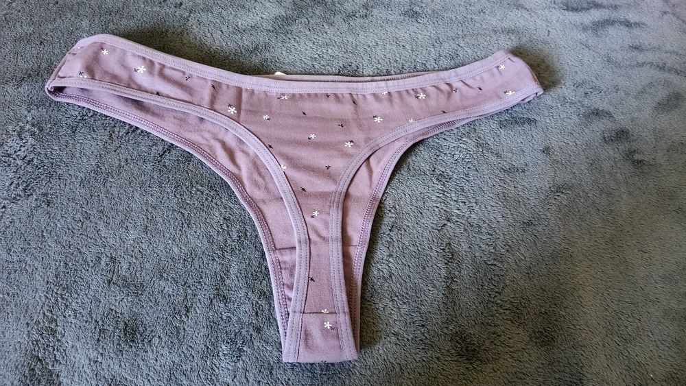 Majtki stringi nowe