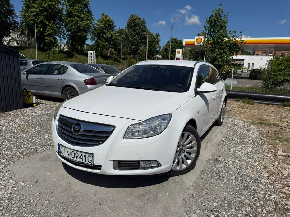 Opel Insignia 2.0 Turbo 220KM 4x4 Automat Biała Bogata Wersja 2010 Rok