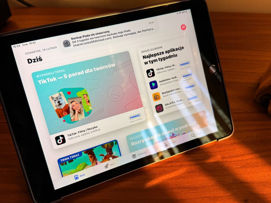 iPad Air A1567 64GB Space Gray