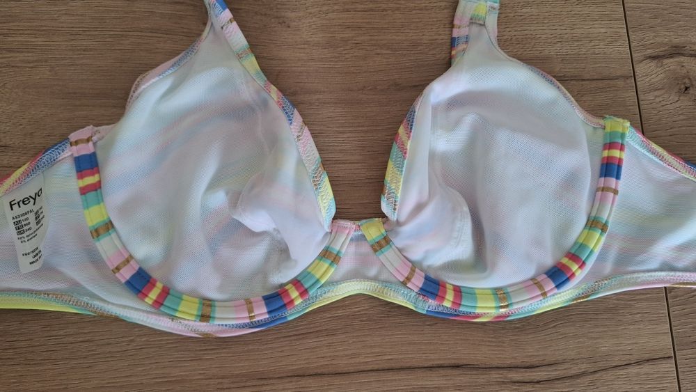 Biustonosz stroju kąpielowego Freya nowy bez metki 75D / 34D