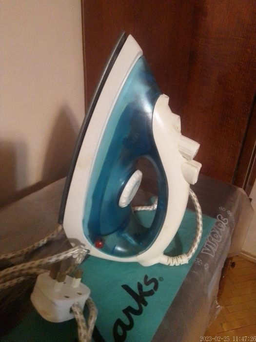 праска(утюг) TESCO IR06  Steam  Iron / 1200W/
паровий режим/автоматичне відк