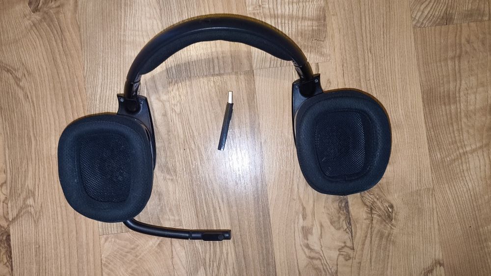 Słuchawki bezprzewodowe logitech g533 [OPIS]