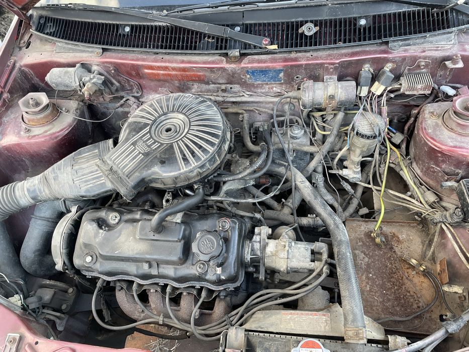 Suzuki swift 1.3 бензин (1989-1996)є все: 350 $ - Двигуни у зборі