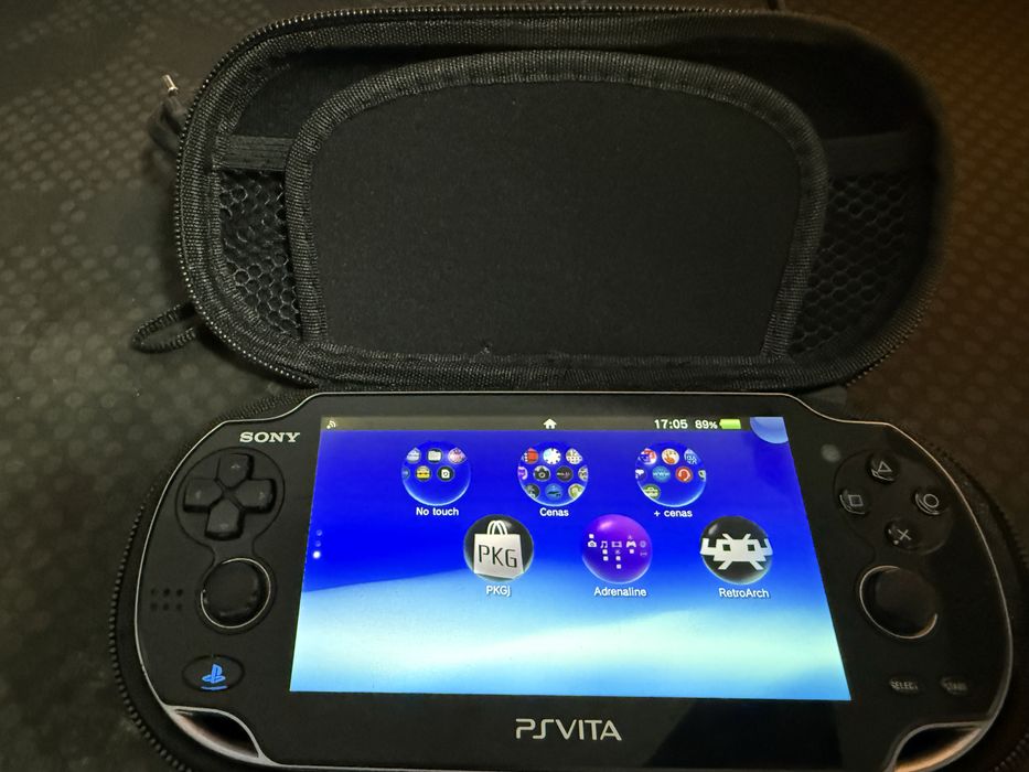 PS Vita OLED Desbloqueada