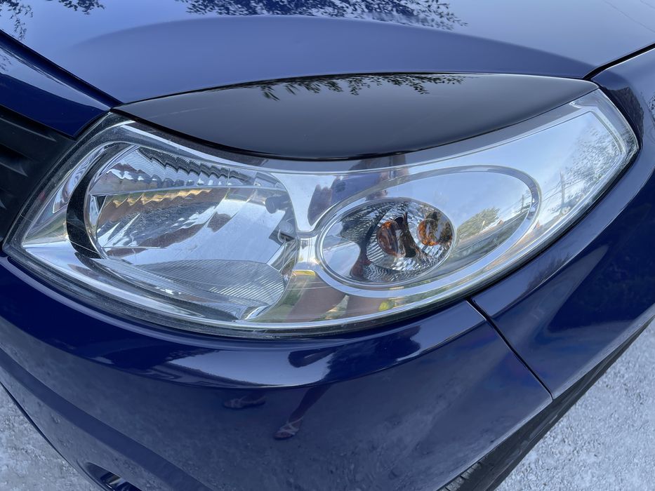 Автомобіль Dacia Sandero