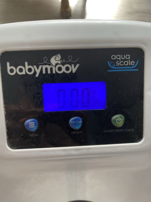 Wanna Wanienka Aqua Scale z wagą i termometrem BabyMoov