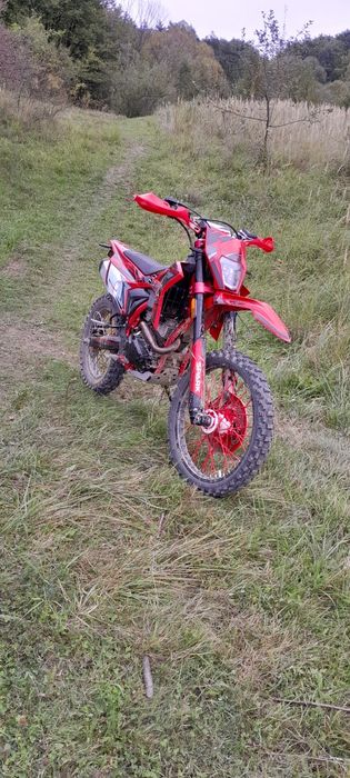 Продам эндуро Spark sp300p1