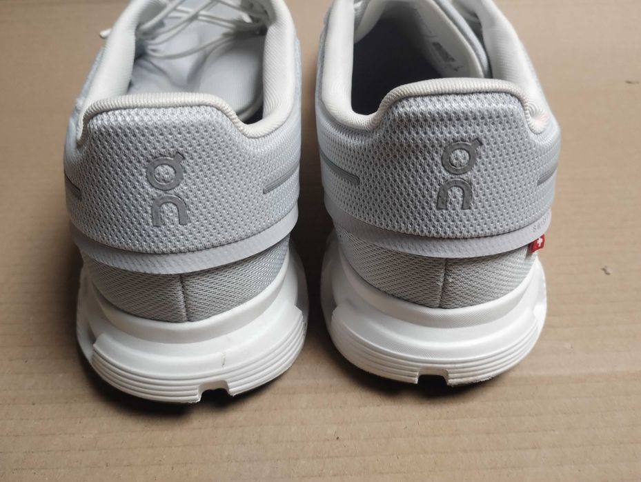 Buty do biegania biegowe 46 ON Running Cloud 6 idealny stan