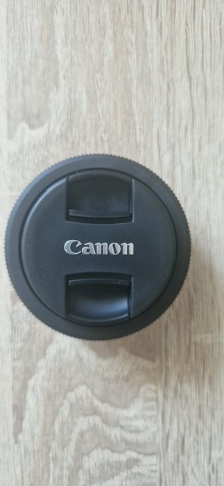 Canon EF-S 24mm f/2.8 STM — Objetiva Prime