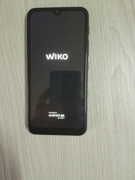 Telemóvel " Wico Y16" em bom estado