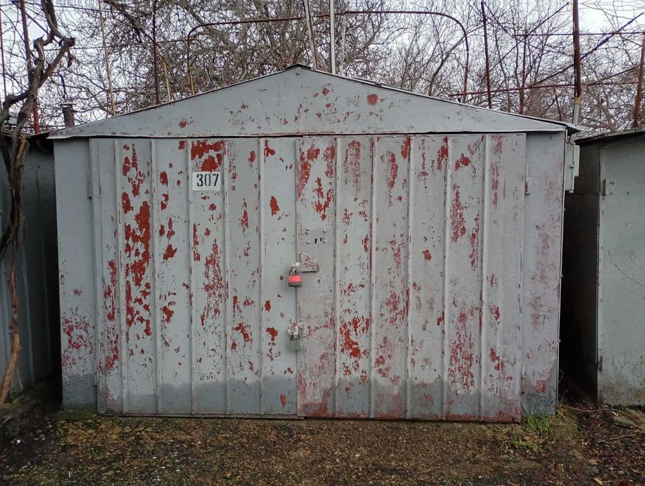 Продам гараж на Таїрова