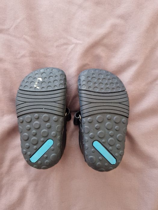 Sapatos bebé número 18