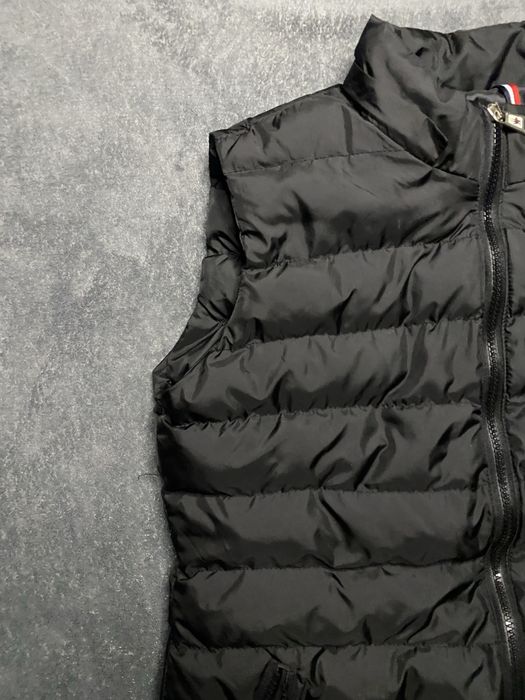 Bezrekawnik Moncler