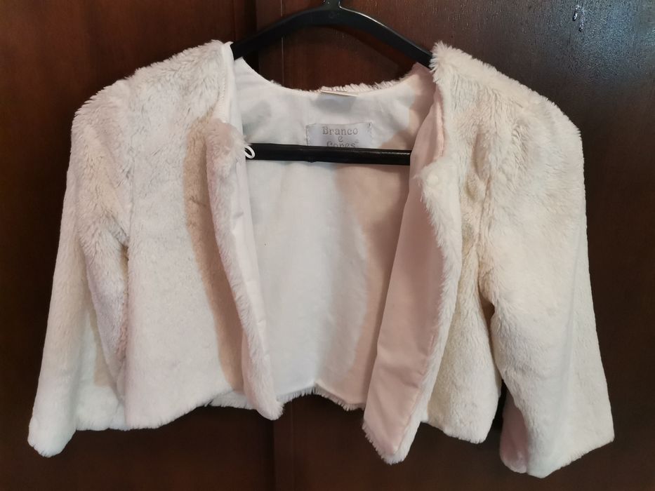 Bolero em pêlo branco