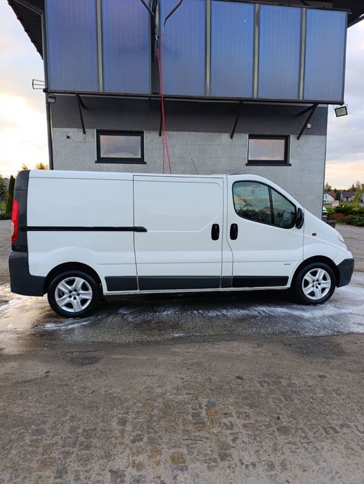 Sprzedam opel vivaro 2.0cdti maxi 2013
