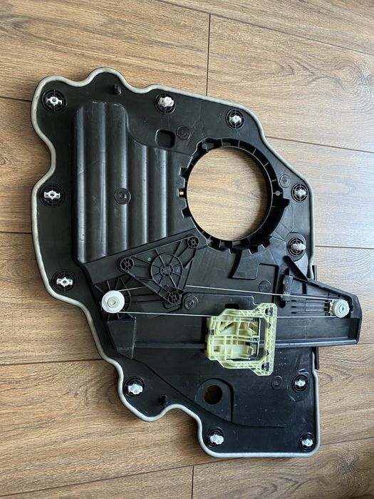 FORD MUSTANG MACH-E механізм стіклопідйомника вікна