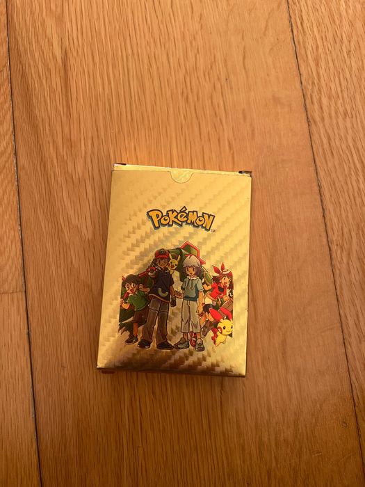 Cartas douradas de pokemon