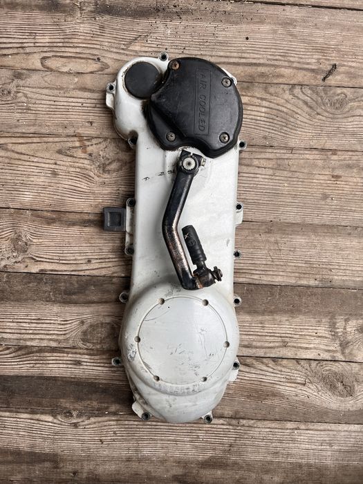 Кришка варіатора piaggio hiper 2 з заводним механізмом