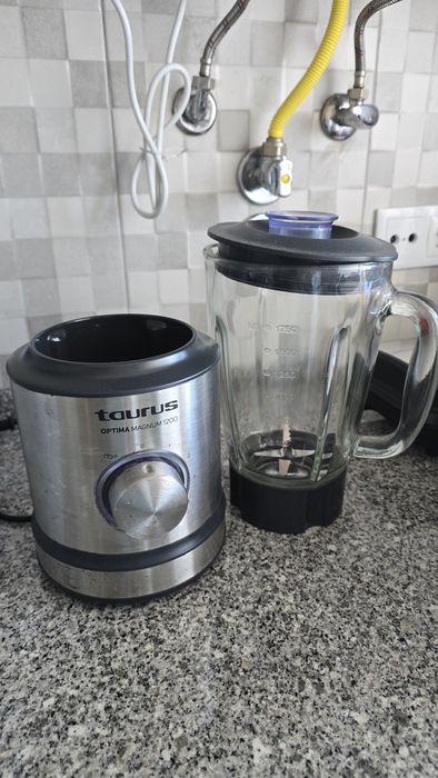 Liquidificador Taurus copo vidro 2L