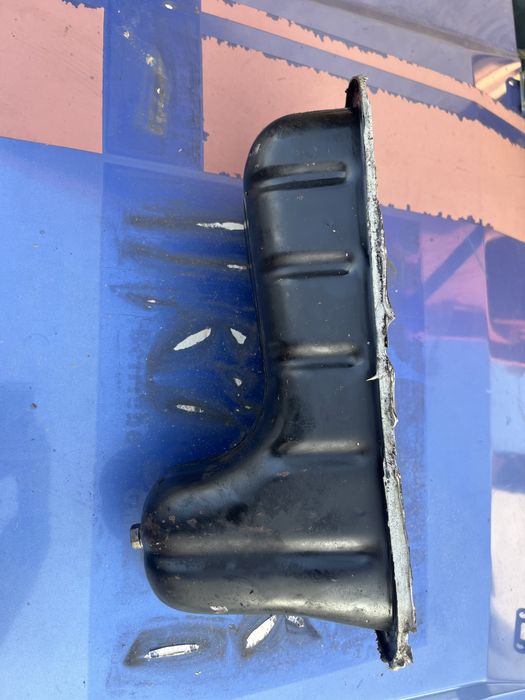 Suzuki samurai1.3  jimny miska olejowa