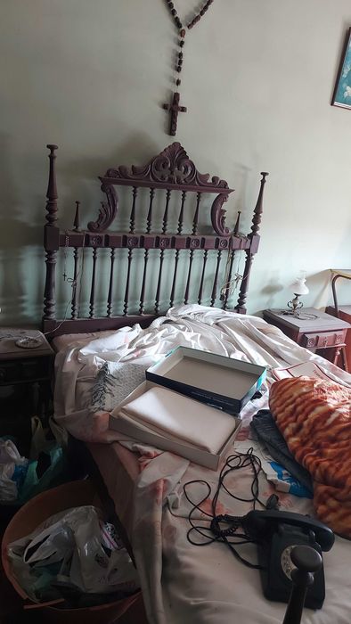 Mobilia antiga, vendo.a bom preço