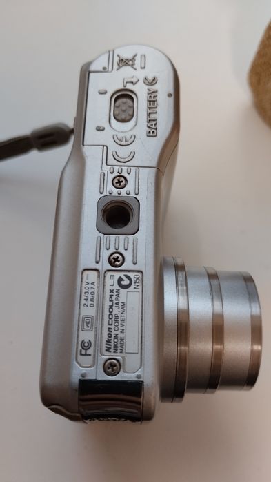 Nikon Coolpix l3 Silver, вінтажний цифровий фотоапарат