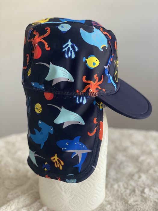Czapeczka nad wode z wysokim filtrem upf 40+
