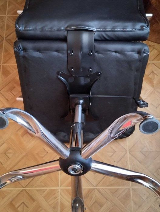 Кресло педикюрное , Крісло педикюрне