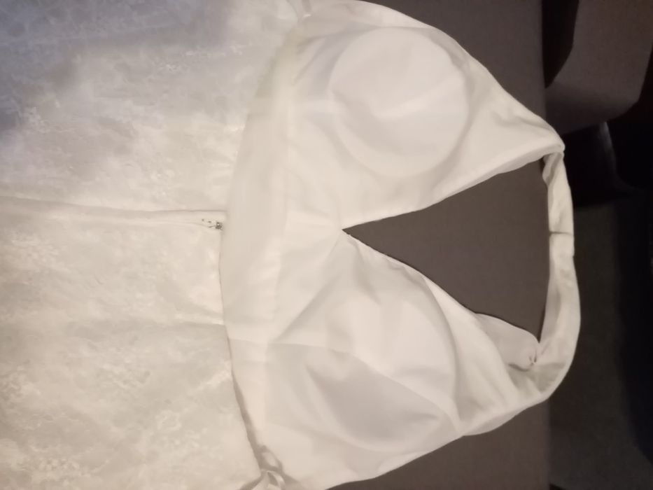 Sukienka ślubna z trenem