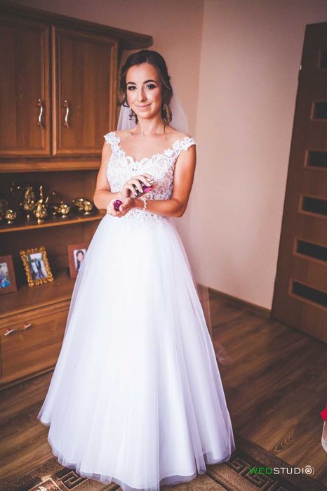 Piękna suknia ślubna
