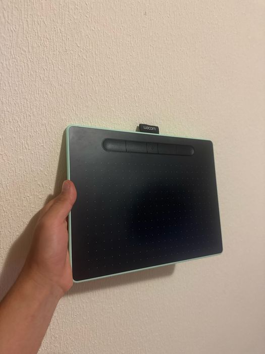 Графічний планшет Wacom Intuos M Bluetooth Pistachio (CTL-6100WLE-N)