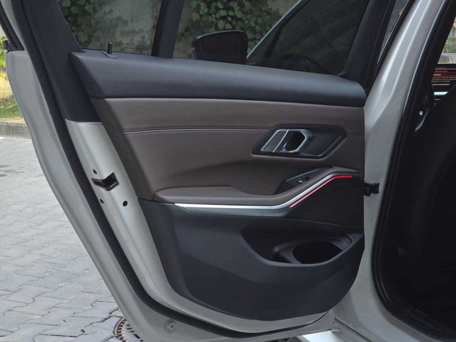 Продам BMW 3 Series 2022. Можна в розстрочку, під викуп.