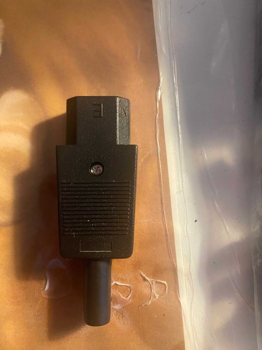 Gniazda Zasilania Komputerowe na Kabel 3 PIN - 50 sztuk