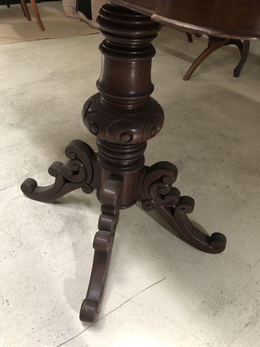Mesa de jogo mogno