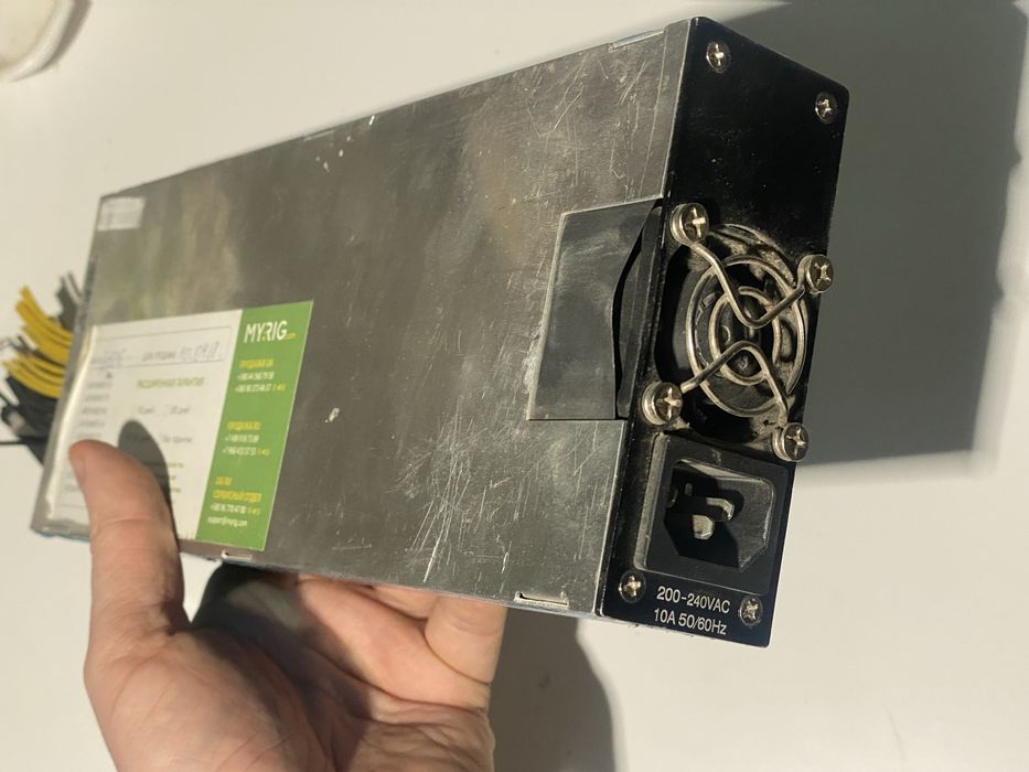 Блок питания Bitmain APW3 1600 Вт, 12V