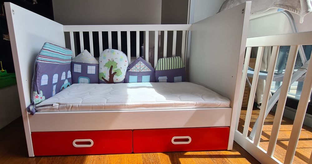 Berço / cama com gavetas